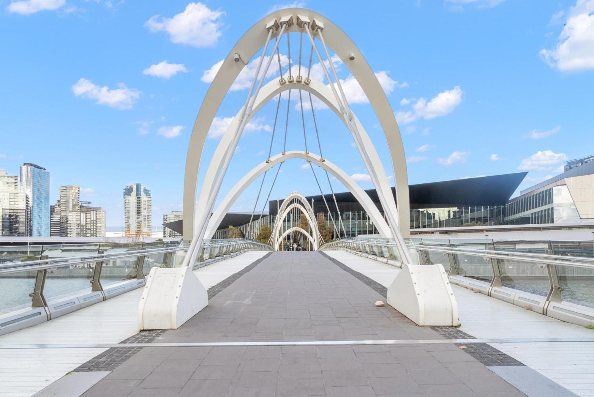 Resort Style Living Yarra Wharf Melbourne City Exterior foto